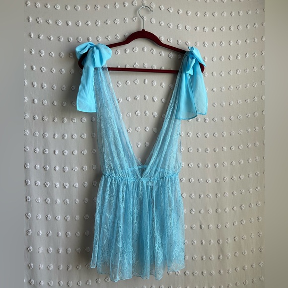 Adore Me Other - NWT Adore Me Bow Detail Lace Deep V Chemise Sz M Sky Blue